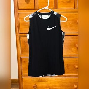 *NWOT* Nike Dri-Fit Muscle Tank Top. Size Boys Large!